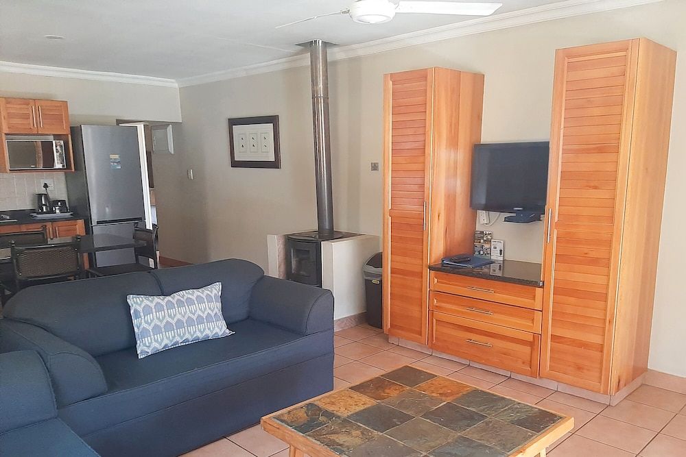 Kiara Lodge Three Bedroom Chalet 14