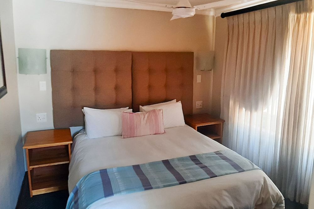 Kiara Lodge Three Bedroom Chalet 4