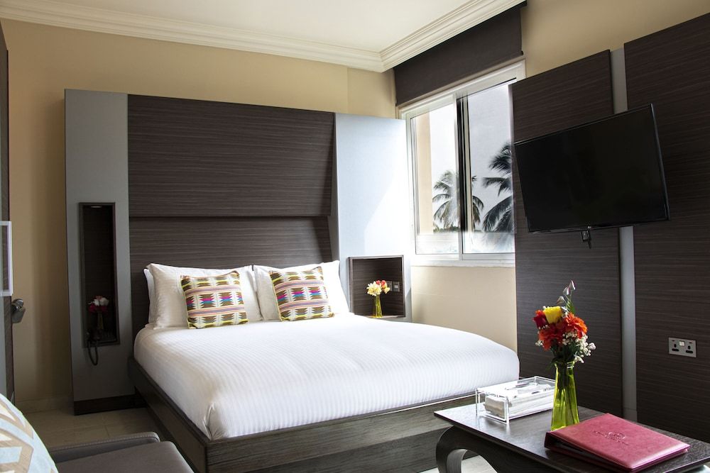 Home Suites Boutique Hotel Freetown Deluxe Double Room, 1 Queen Bed 3