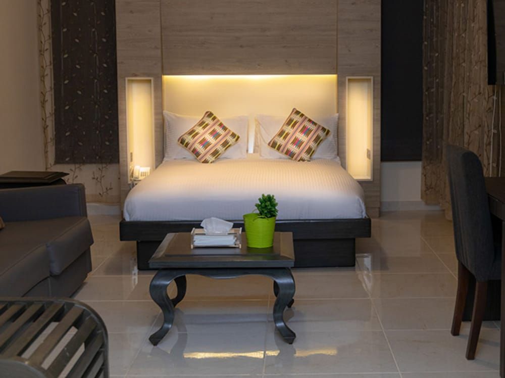 Home Suites Boutique Hotel Freetown Junior Room, 1 Queen Bed, City View