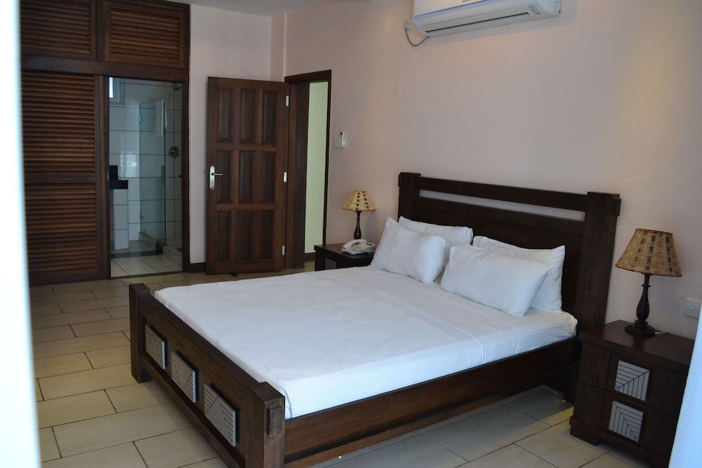 Cowrie Shell Beach Apartments Apartment, 2 Bedrooms