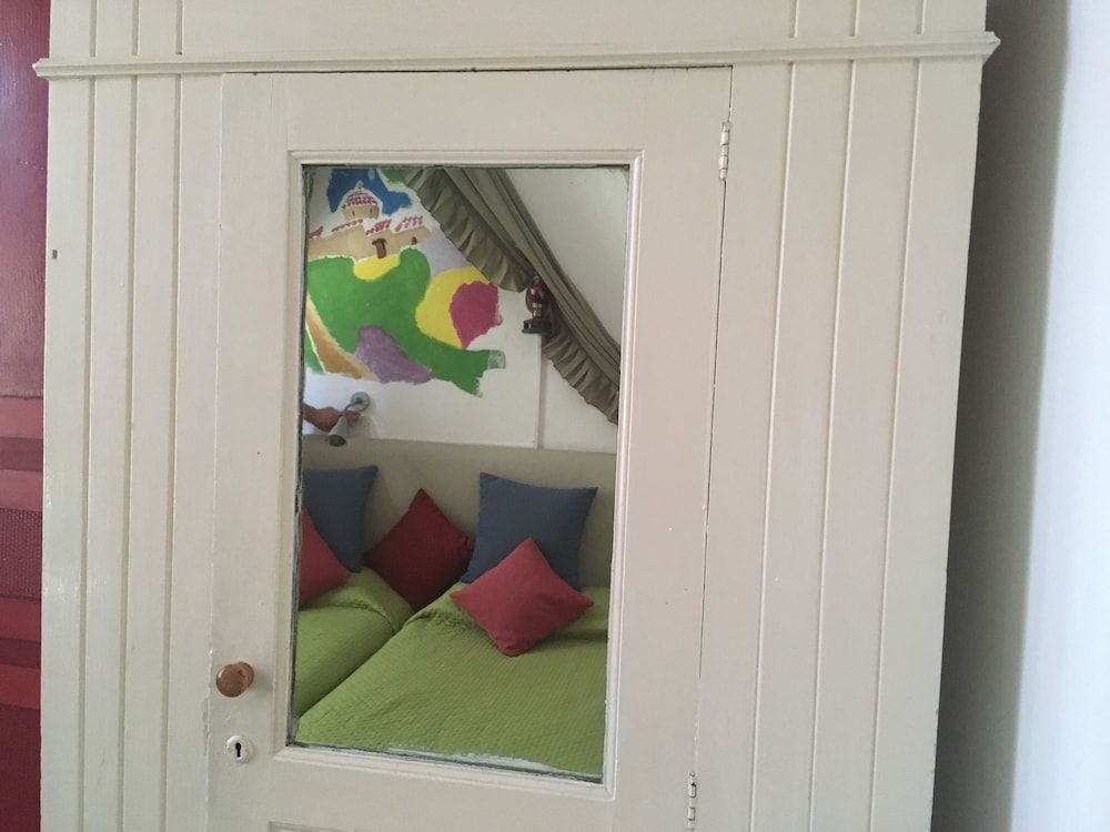 Kiniras Traditional Hotel & Restaurant Double Room 4