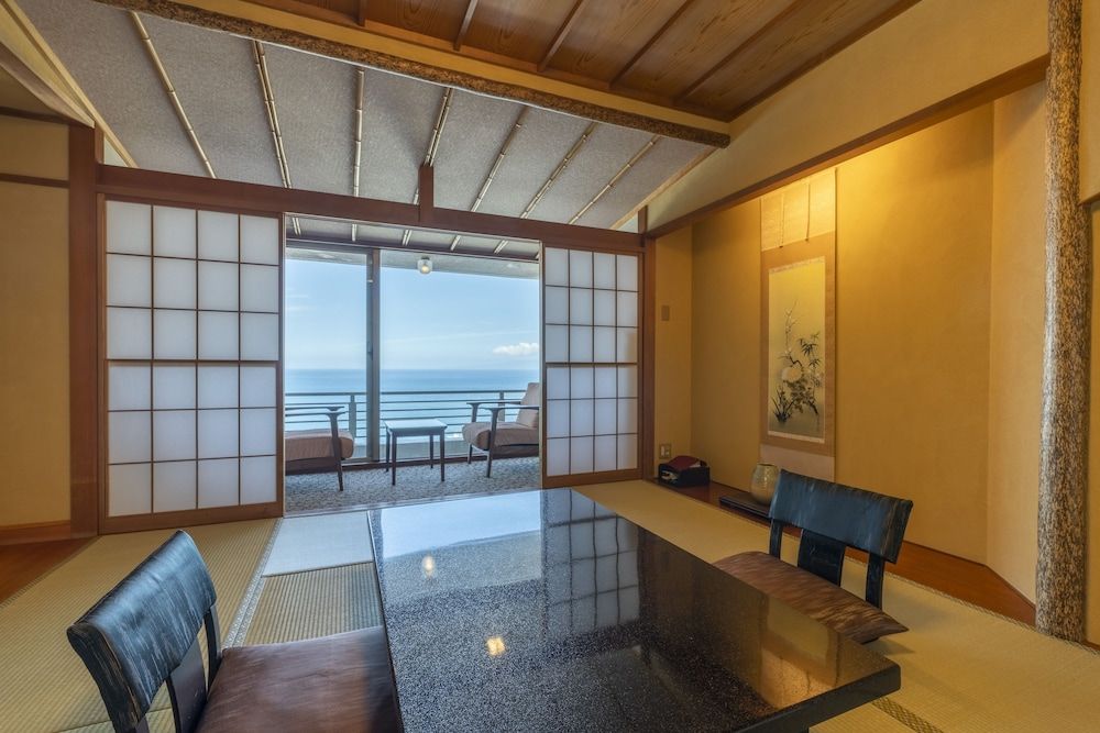 Japanese Style Room (10 Tatami Mats)	Dinner : French Kaiseki cuisine