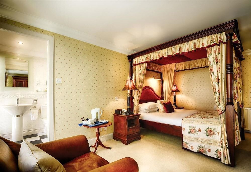 The Mansion House Hotel Superior Double Room, Ensuite (Four Poster) 5
