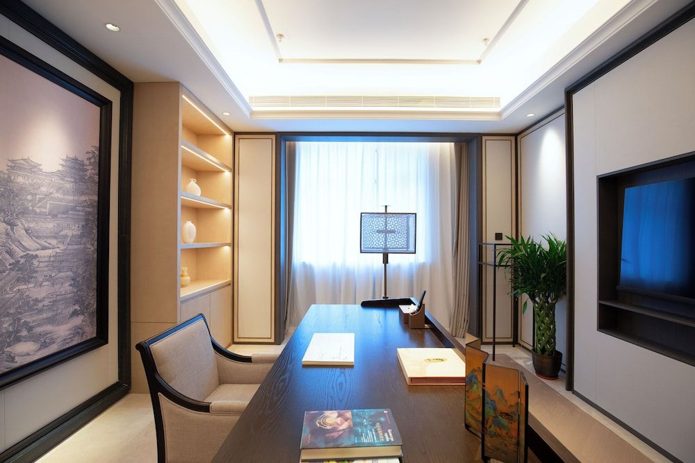 Beijing Palace Soluxe Hotel Astana