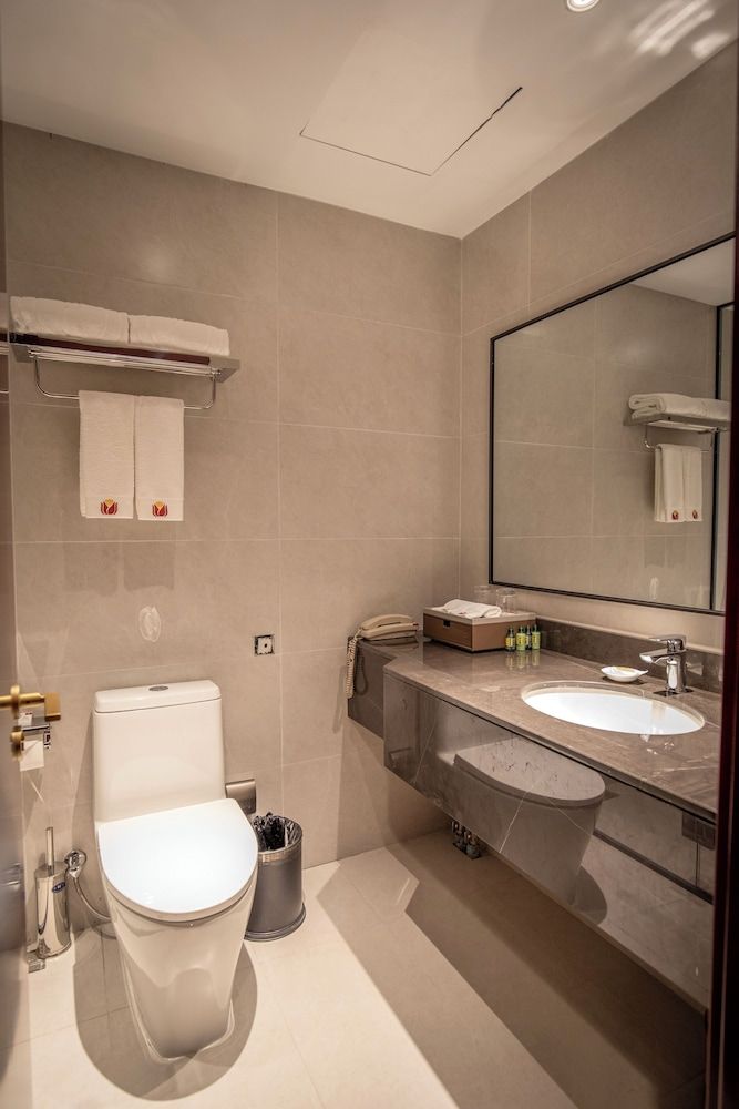 Beijing Palace Soluxe Hotel Astana Deluxe Twin Room 3