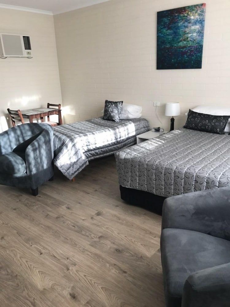 Pampas Motel Standard Room 3