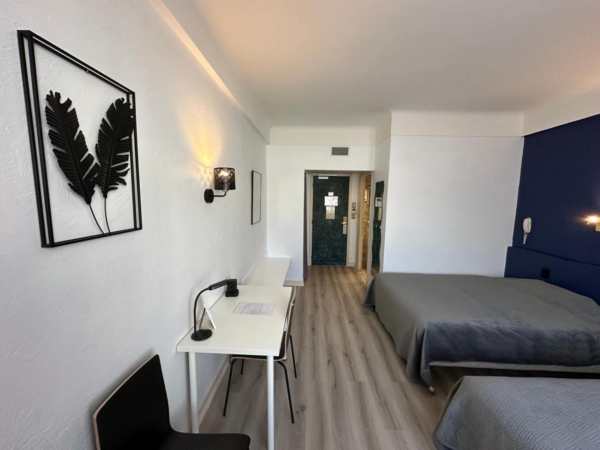 Family Room (4 Adults)