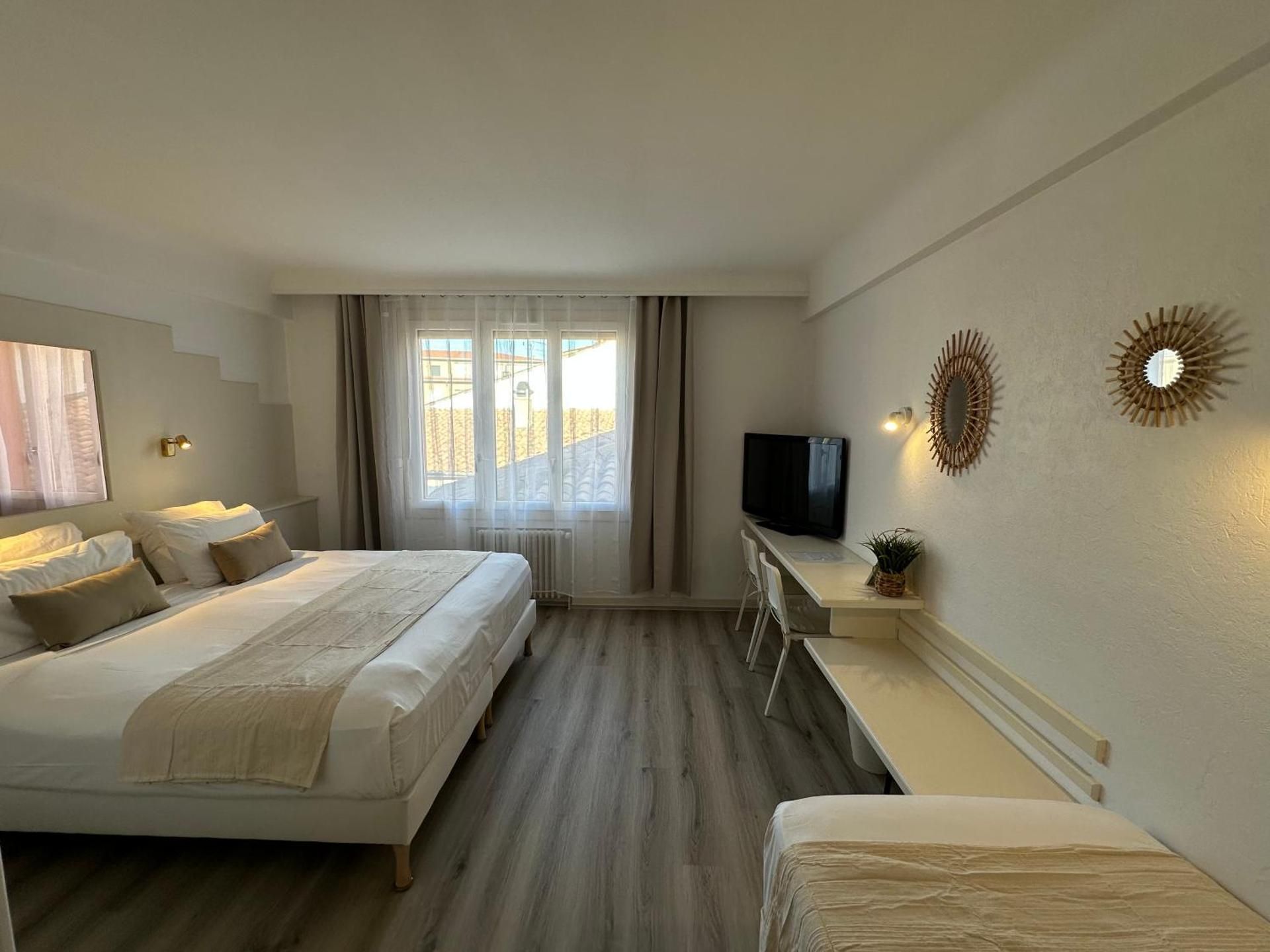 Superior Triple Room