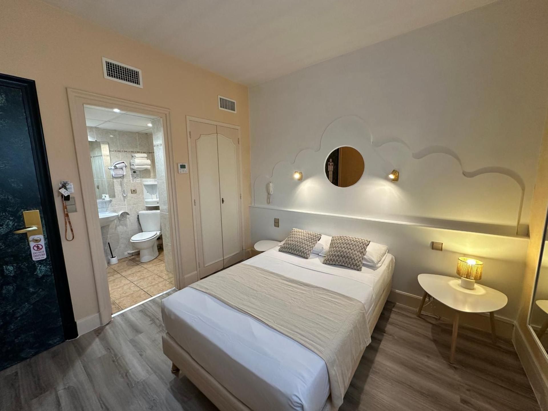 Classic Single Room