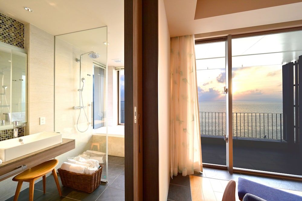 Beach Hotel Sunshine Ishigakijima New Wing “OCEAN GARDEN” KAZE 12