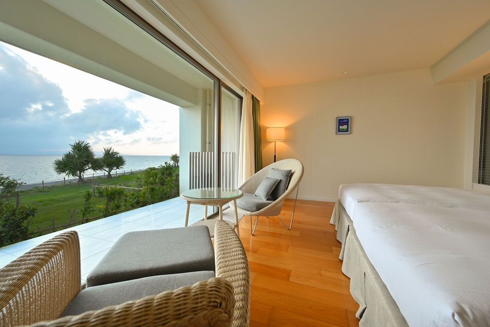 Beach Hotel Sunshine Ishigakijima New Wing “OCEAN GARDEN” Viewbath Comfort 12