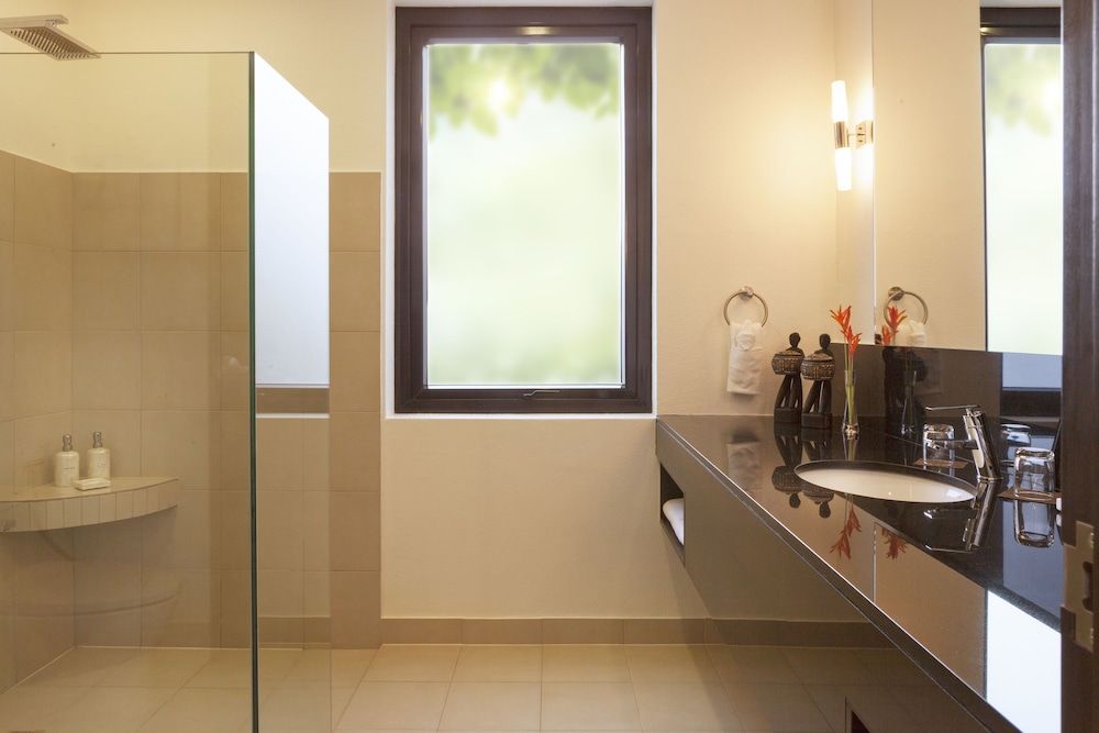 Busuanga Bay Lodge 2-Bedroom Villa 2