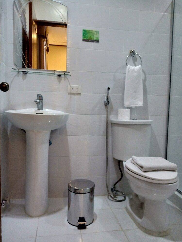 Casa Vallejo Hotel Baguio Honeymoon Air Conditioned Room 17