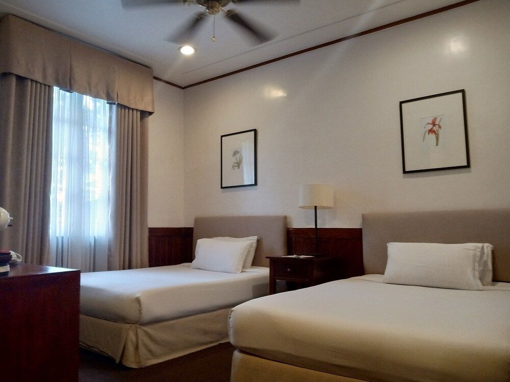 Casa Vallejo Hotel Baguio Family Air conditioning Room 12