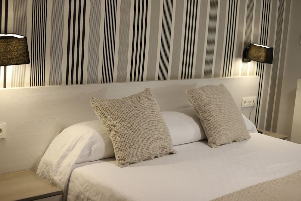 New Hotel Colón Double Room 2