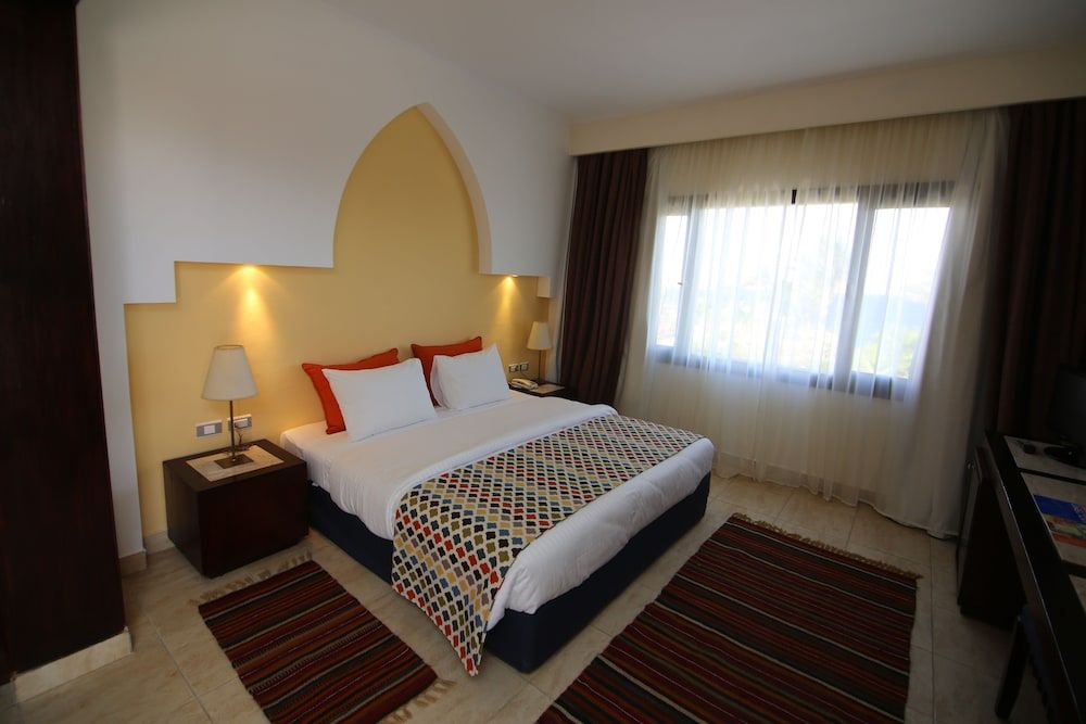 undefined Sharm Club Beach Resort 4