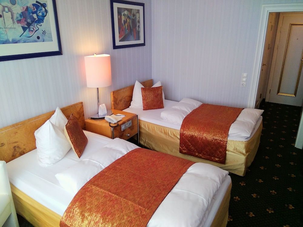 Alexa Hotel Single Room