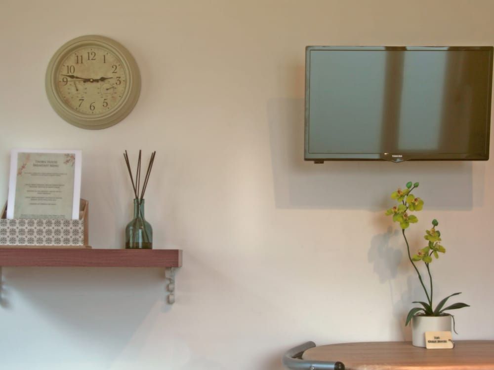 Thorn House Comfort Cottage, Garden View (The Guest House) 7