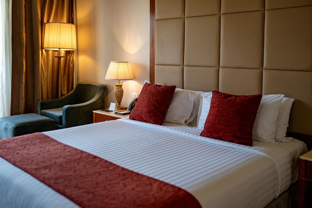 Baron Palace Sahl Hasheesh Panoramic Suite 2