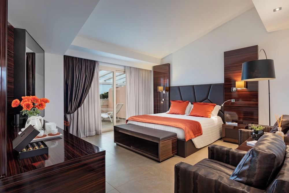 Senior Suite, 1 King Bed