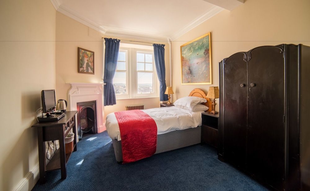 Camelot Castle Hotel Classic Single Room with Moor View 3