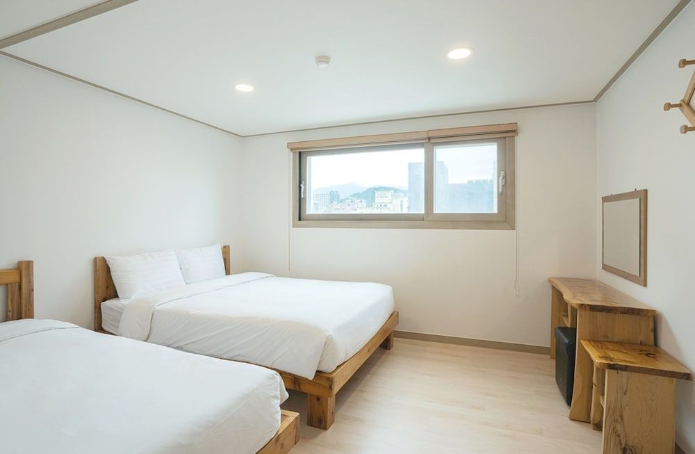undefined J2 Family Hotel Jeju 8