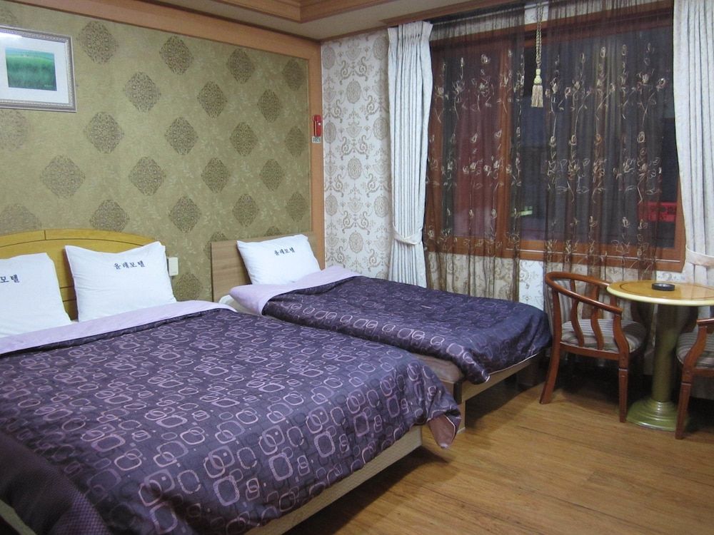 undefined Jeju Olleh Hotel 2