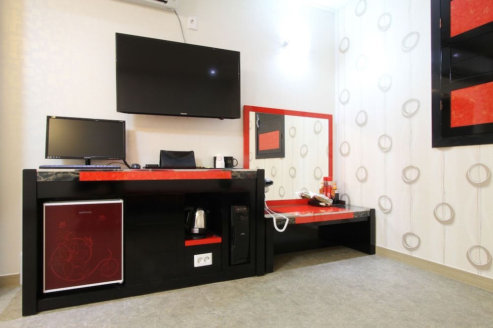 undefined Hotel JM 8