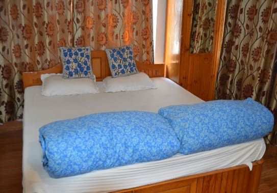 Hotel Palestine & Restaurant Deluxe Room 10