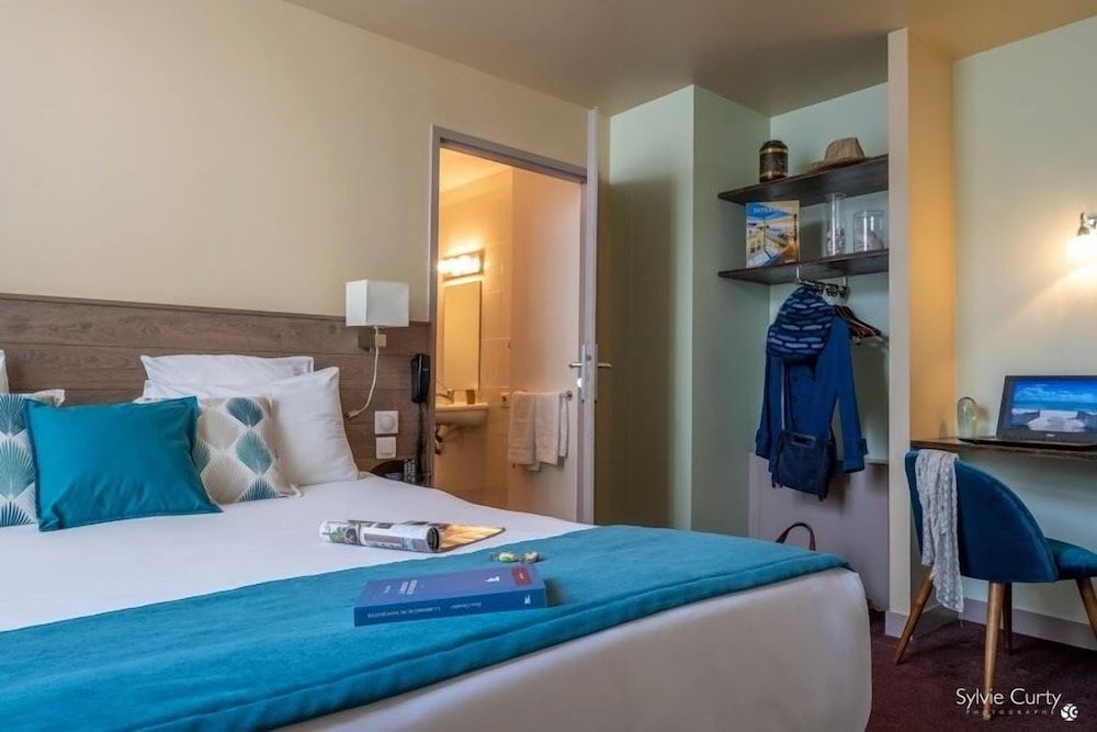 Comfort Double With  Patio or Twin Room With Patio