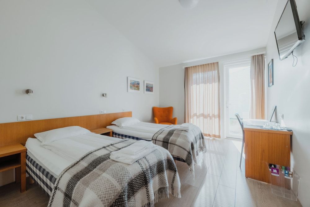 Hotel Eldhestar Standard Double or Twin Room with Hot Tub Access 4