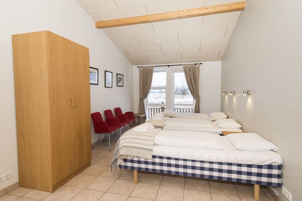 Hotel Eldhestar Family Room with Hot Tub Access 9