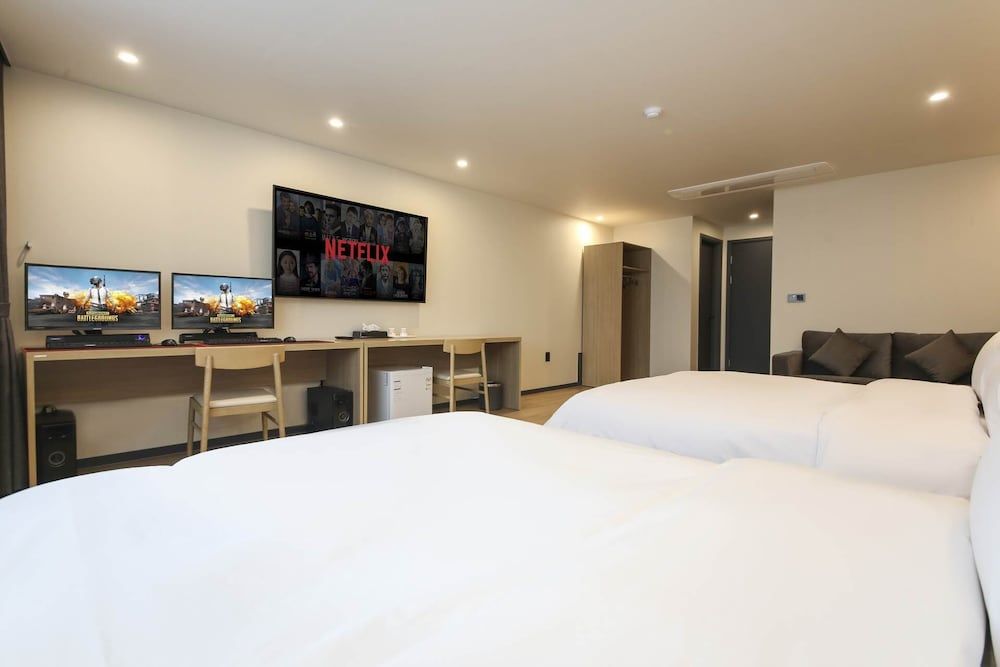 Benikea Cheonan Tourist hotel Premier Room 8