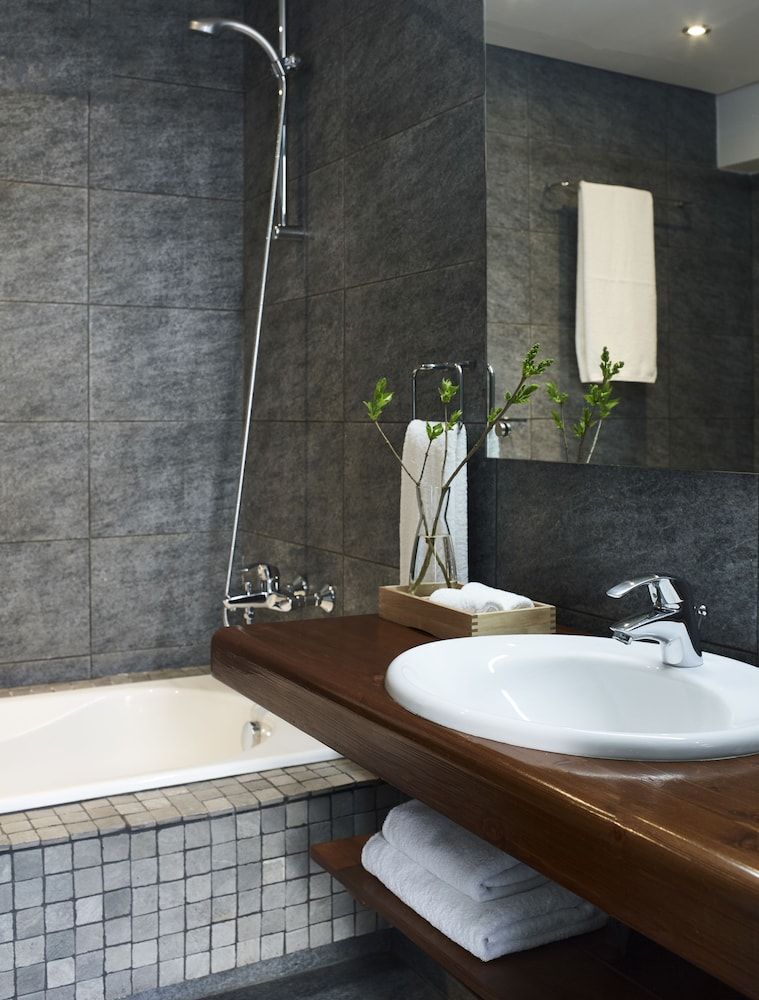 Aristi Mountain Resort and Villas Family Suite, Mountain View 8