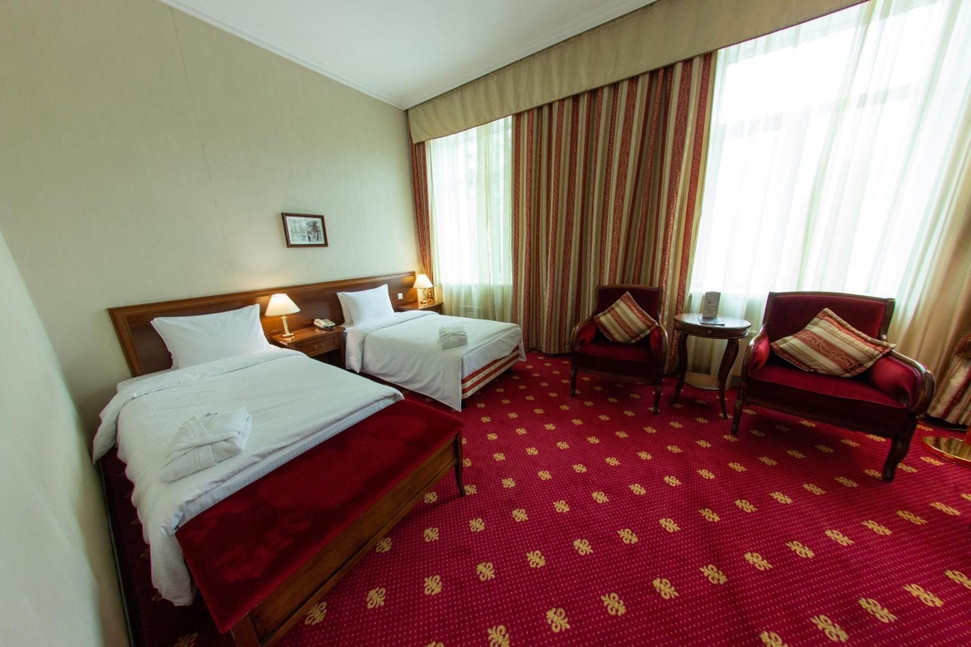 undefined Grand Hotel Tien Shan 6
