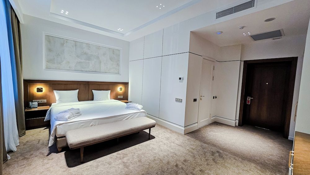 undefined Grand Hotel Tien Shan 8