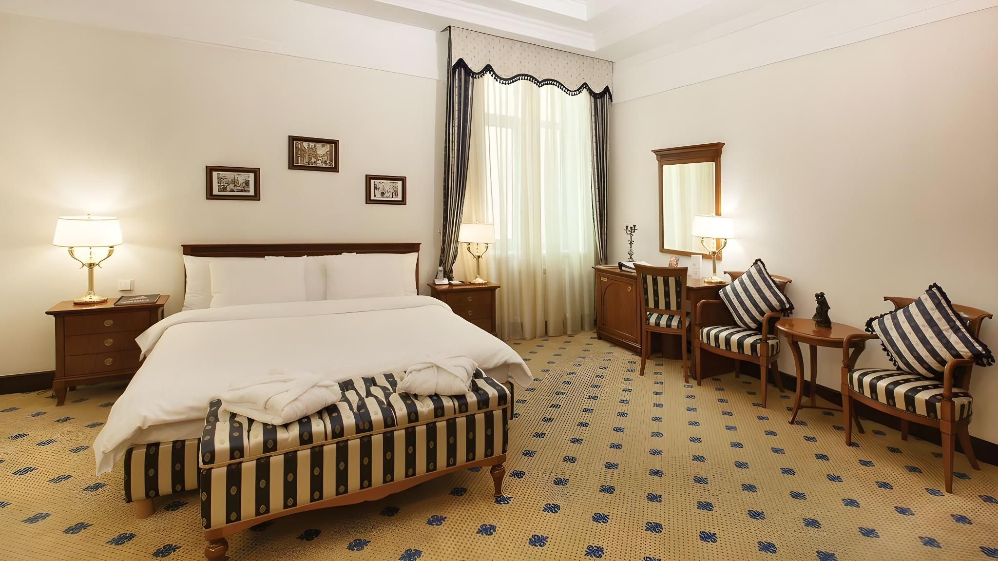 undefined Grand Hotel Tien Shan 10