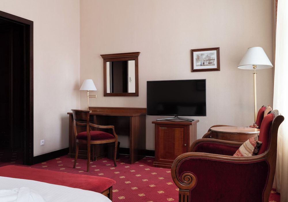 Grand Hotel Tien Shan Superior Double Room 8