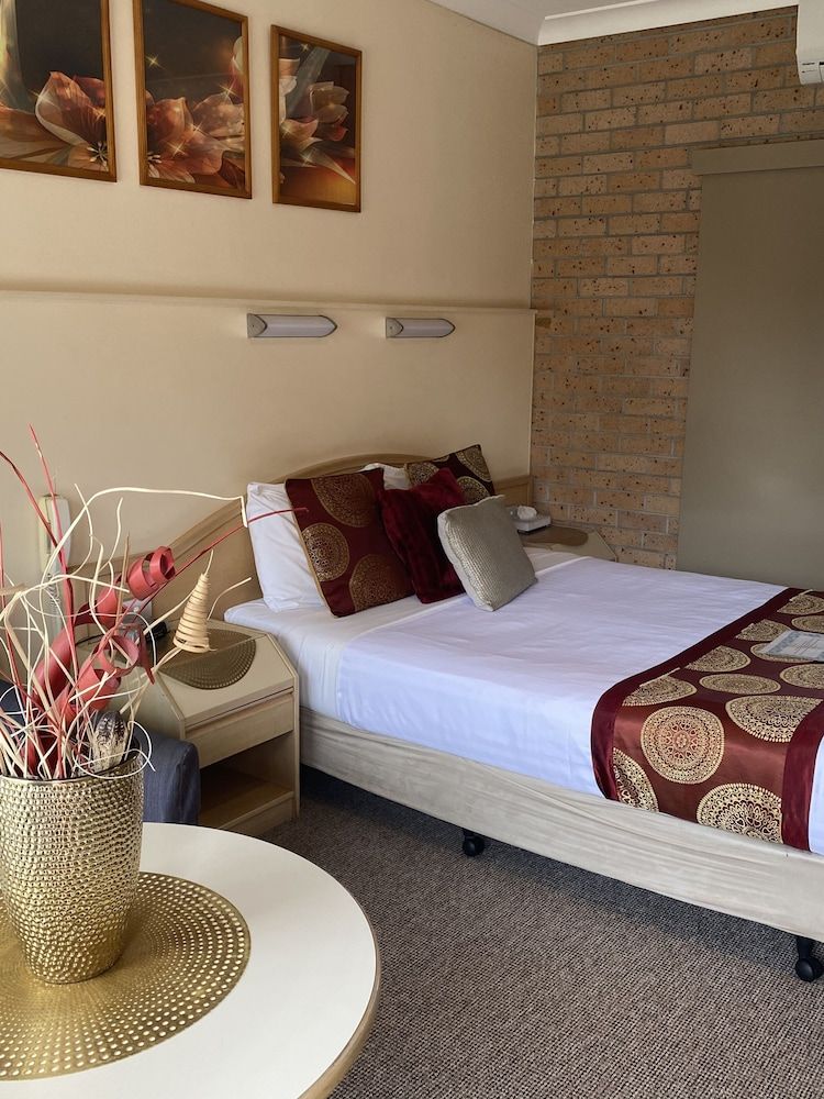 Marriott Park Motel Queen Room 5