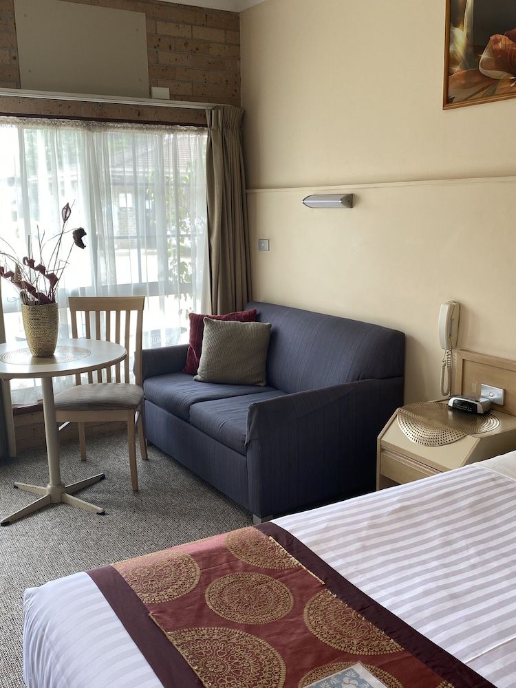 Marriott Park Motel Queen Room 18