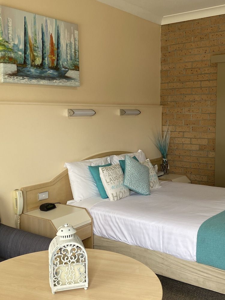 Marriott Park Motel Queen Room 4