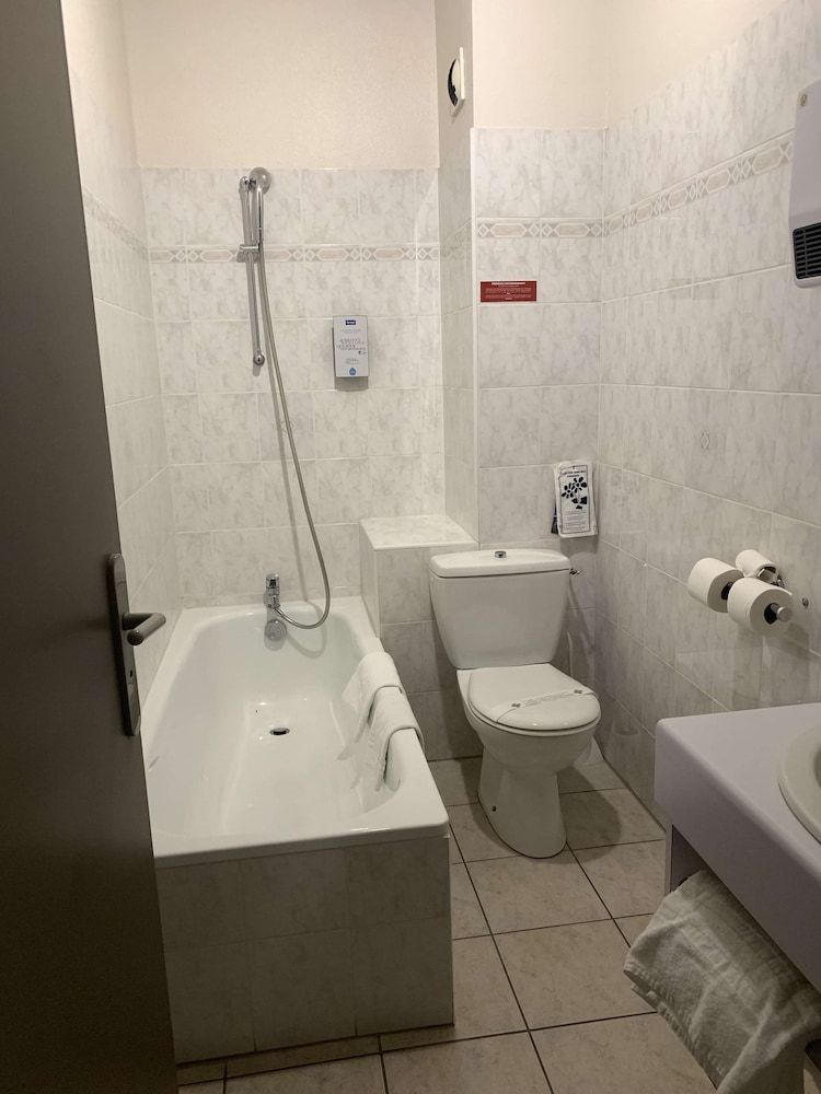 Hotel Kyriad Rodez Standard Room, 1 Twin Bed 4