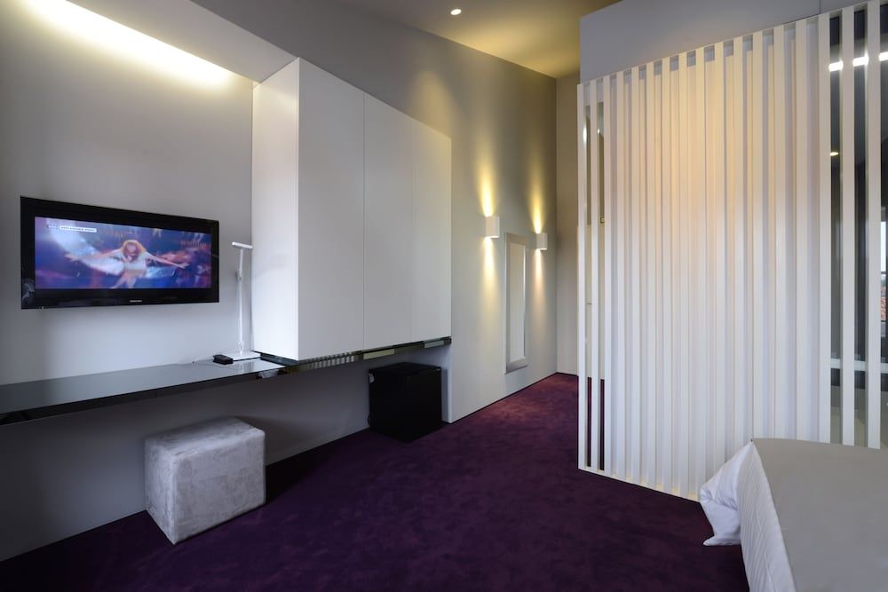 EMAJ Guimarães Boutique Hotel Superior Double or Twin Room 7