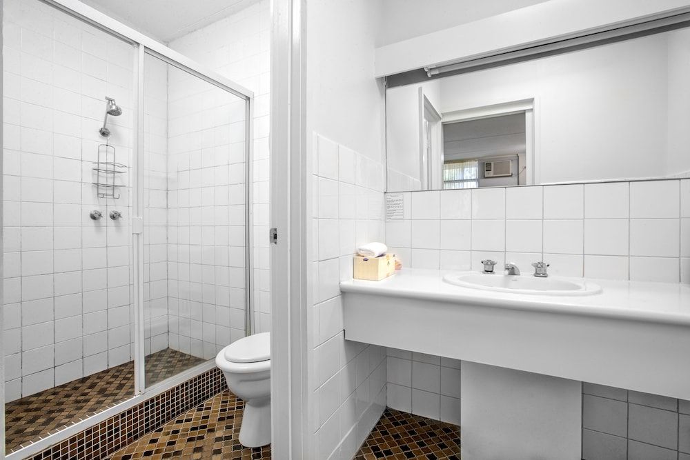 Parkside Inn Motel Standard Twin Room 3