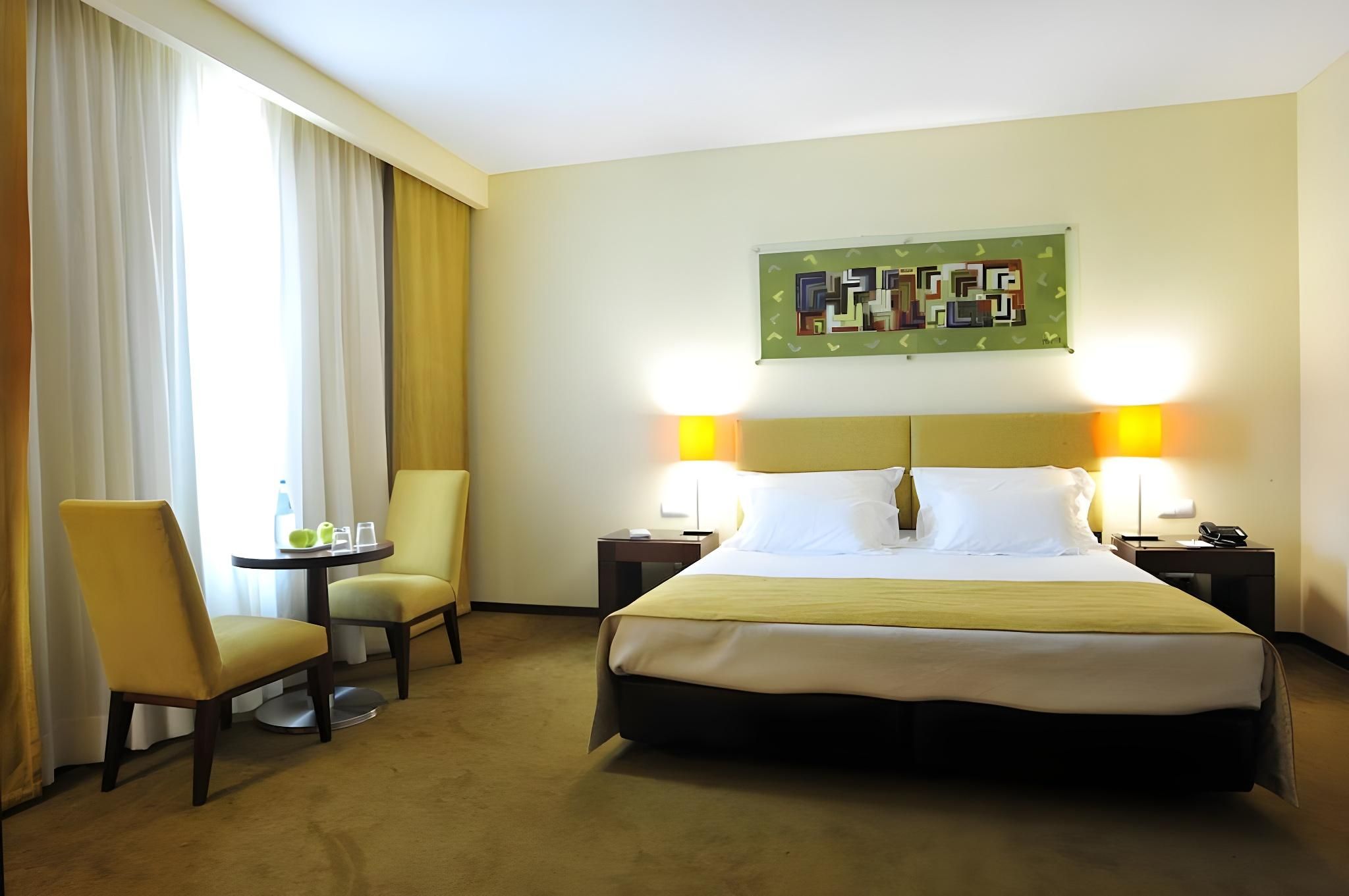 Twin Room with Extra Bed (2 Adults + 1 Child)