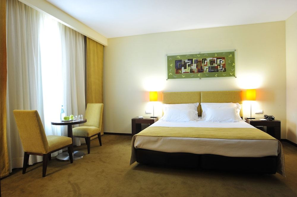 undefined Vila Gale Coimbra Hotel 10