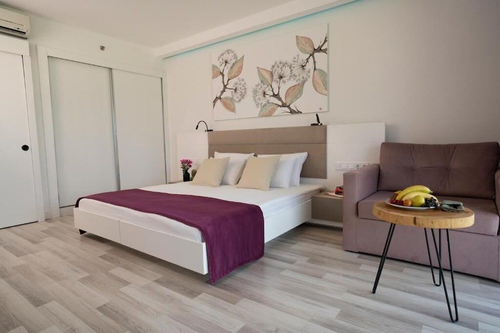 Standard Bungalow, Sea View