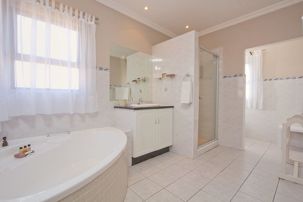 Centurion Golf Suites Boca Walk Executive Apartment, 3 Bedrooms 6
