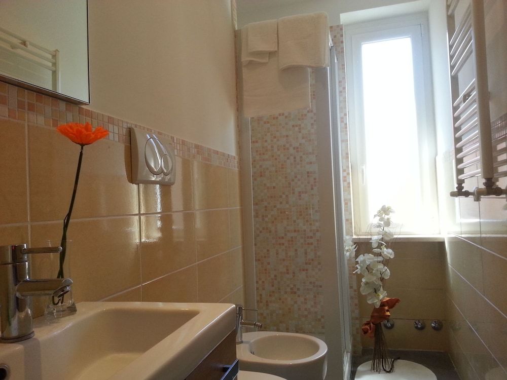 Gemini Suite Deluxe Triple Room, 1 Bedroom 11